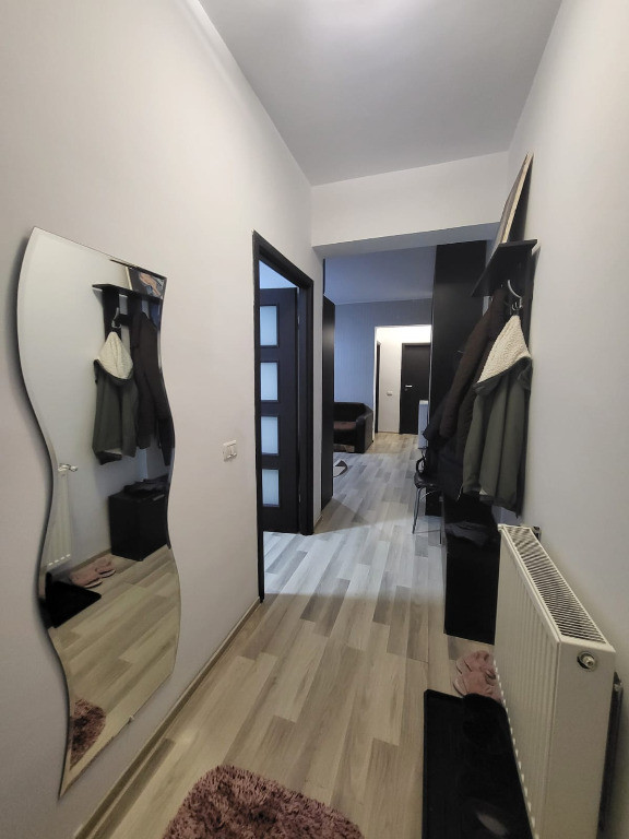 Apartament semimobilat|loc de parcare|zona excelenta