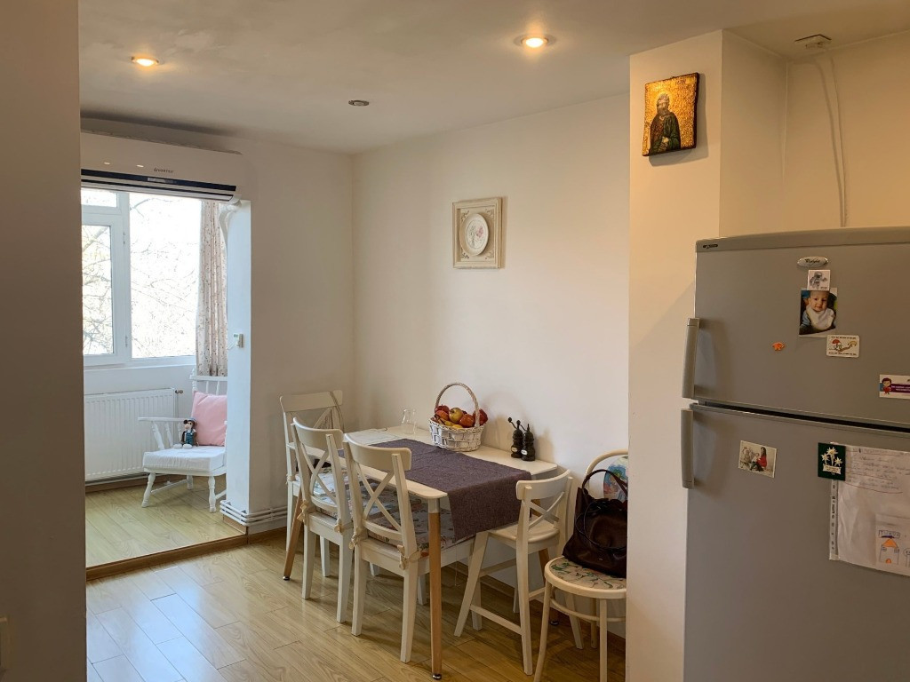 Apartament 2 camere, in Nicolina,