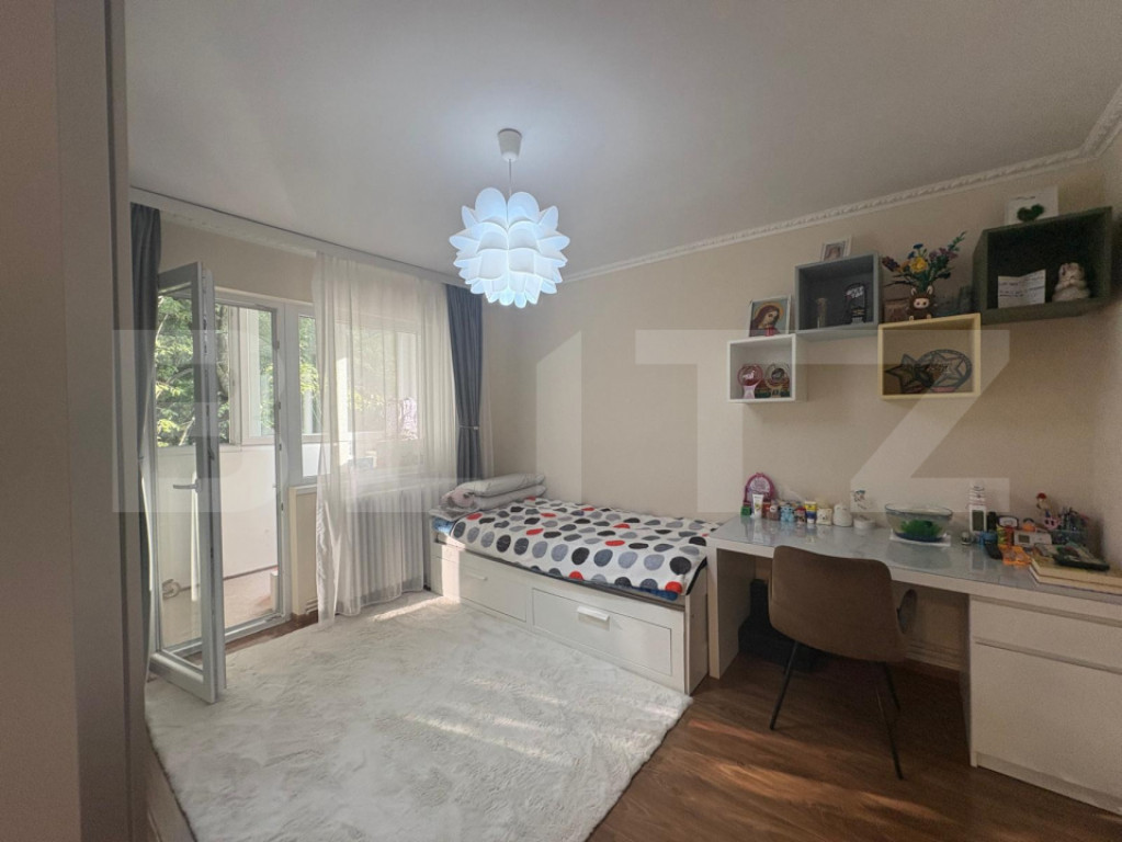 Apartament cu 3 camere si 2 bai, in zona Parang