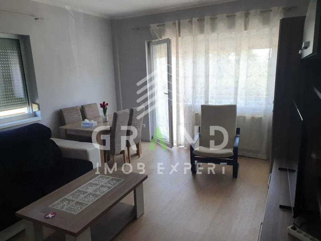 Ap 2 camere DECOMANDAT, BALCON, zona Calea Turzii