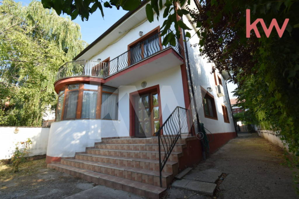 Casa Moderna 4 camere, 212 mp, mobilata, teren 377 mp