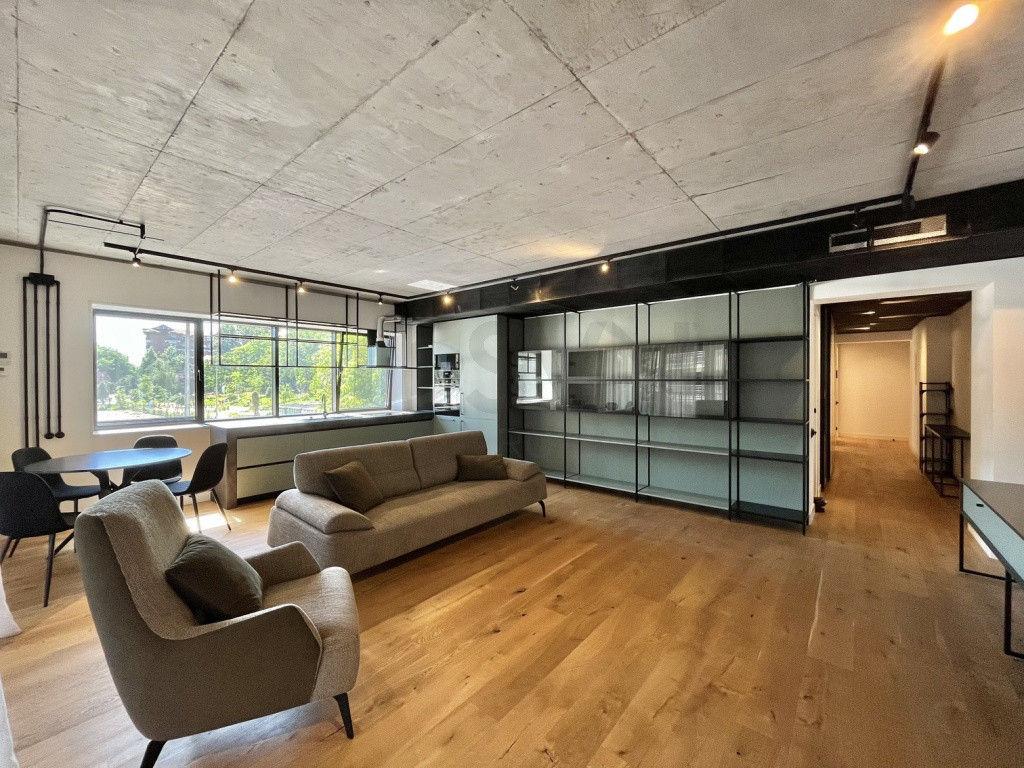 Apartament modern si spatios I 3 camere I Design industri...