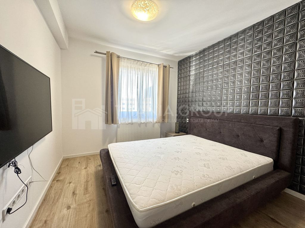 Apartament 3 camere, 2 băi, parcare și boxă – Ambian...