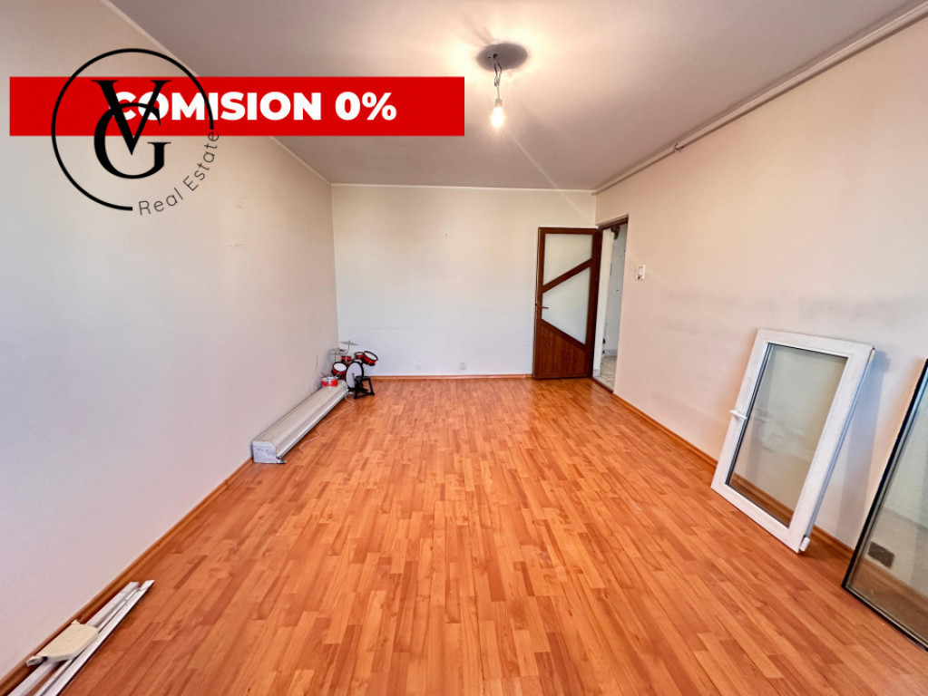 Apartament 2 camere - zona Tomis 3 - Bloc in renovare