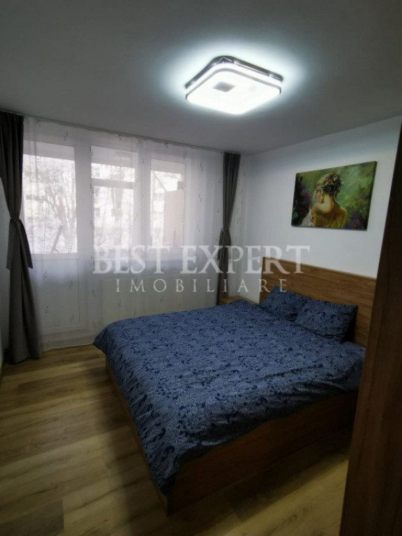 Apartament 3 camere complet renovat, mobilat și utilat –