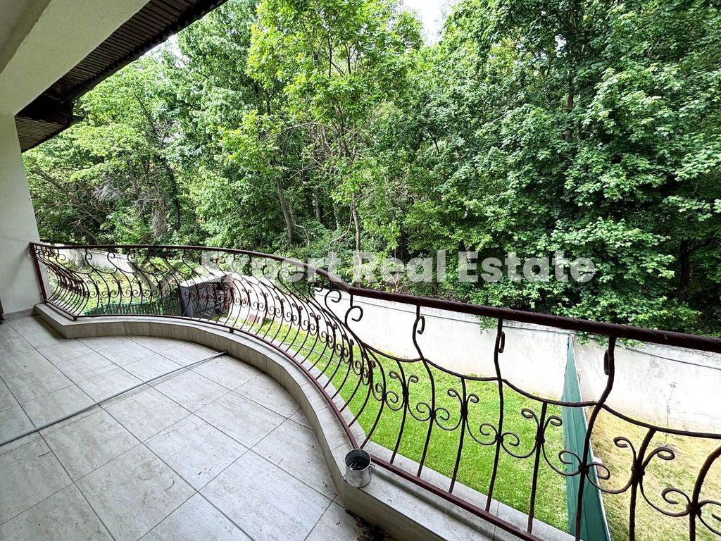 APARTAMENT SPATIOS 3 CAMERE-GRADINA PROPRIE-PET FRIENDLY