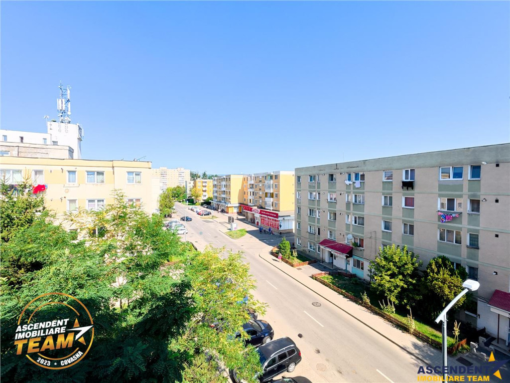 FILM! Apartament cu 3 camere, decomandat, Sfantu Gheorghe