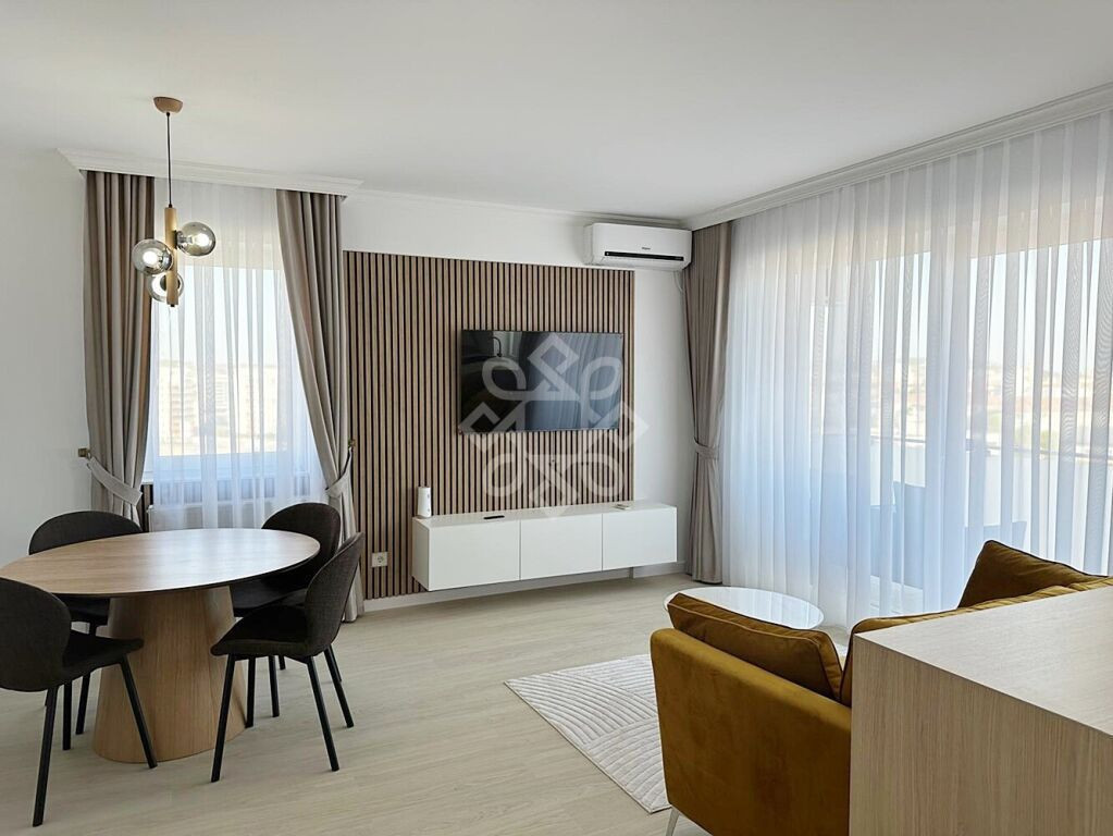 Apartament lux 3 camere de inchiriat in Prima Onestilor