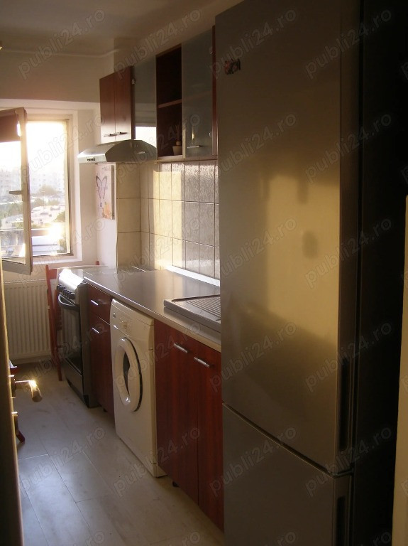 Vitan mall etaj 8 decomandat