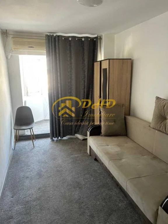 Garsoniera GARA decomandata