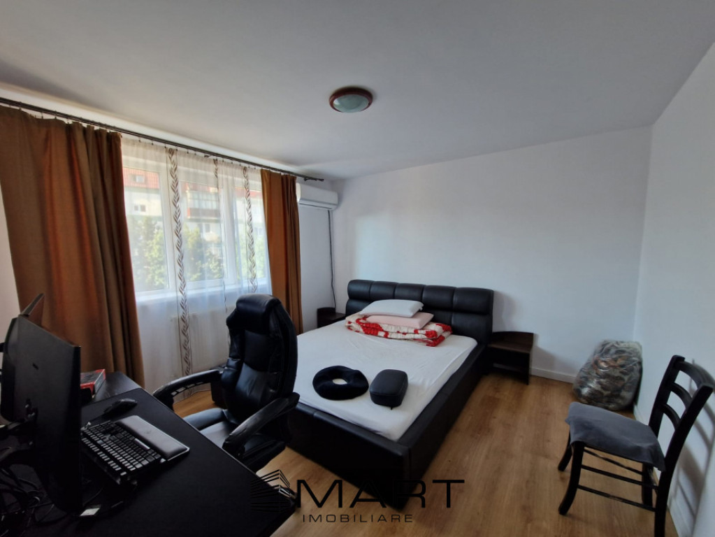 Apartament cu 3 camere in zona Supeco