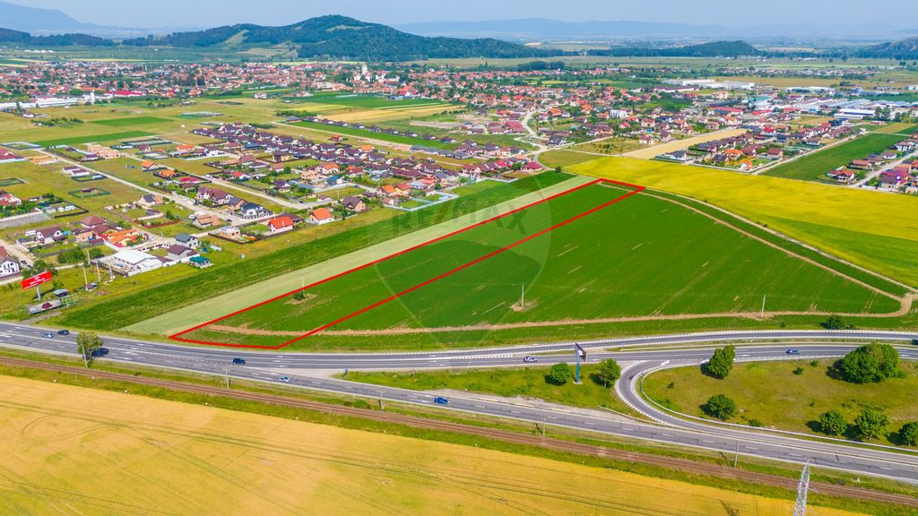 Teren Intravilan pentru dezvoltare imobiliara 15.600mp/H?...