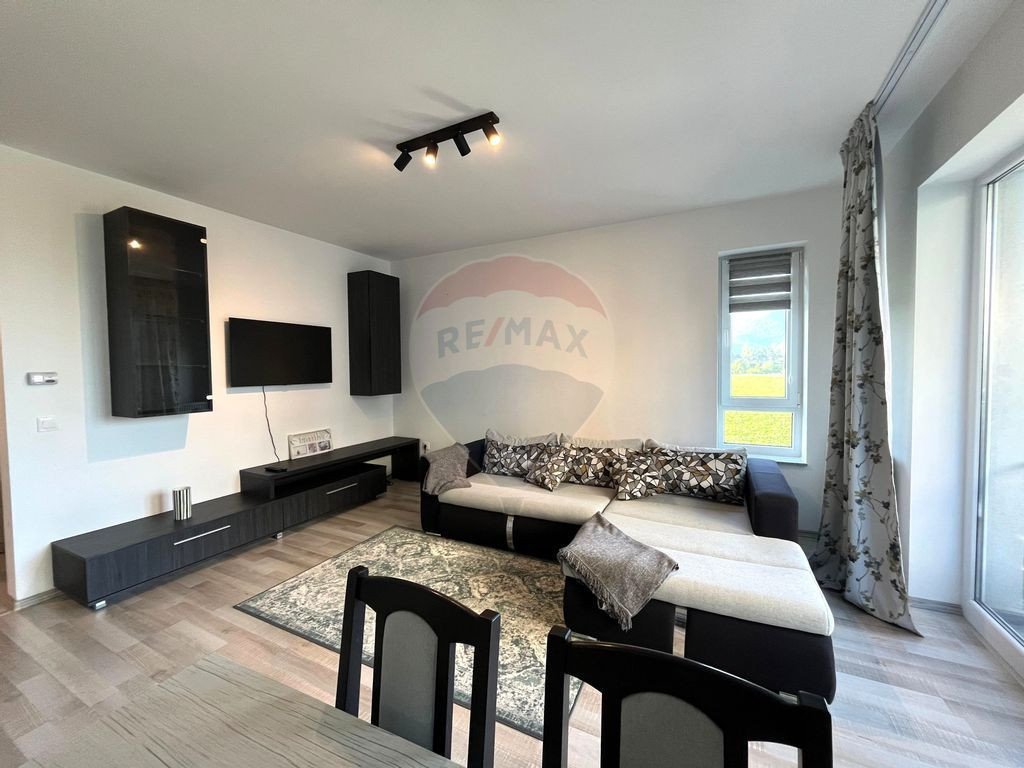 Prima inchiriere: apartament 2 camere|loc de parcare|boxa