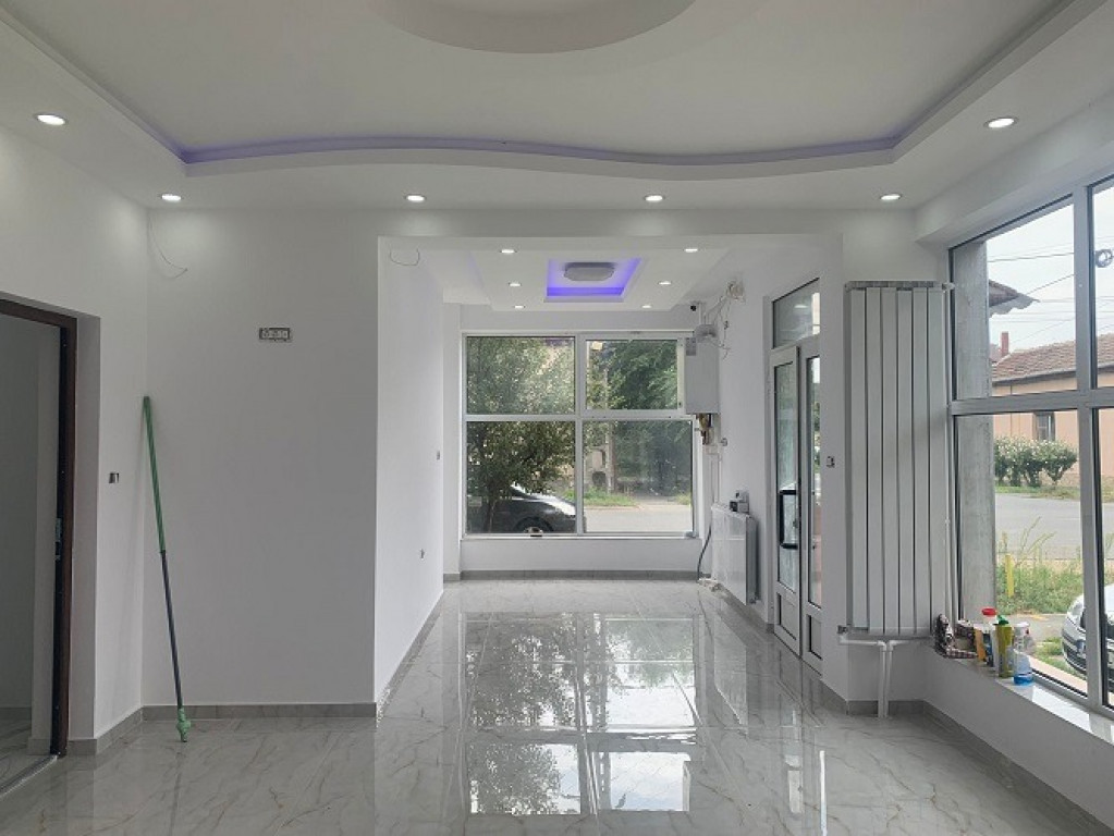 Inchiriez spatiu comercial zona Parneava - ID : RH-43581-property