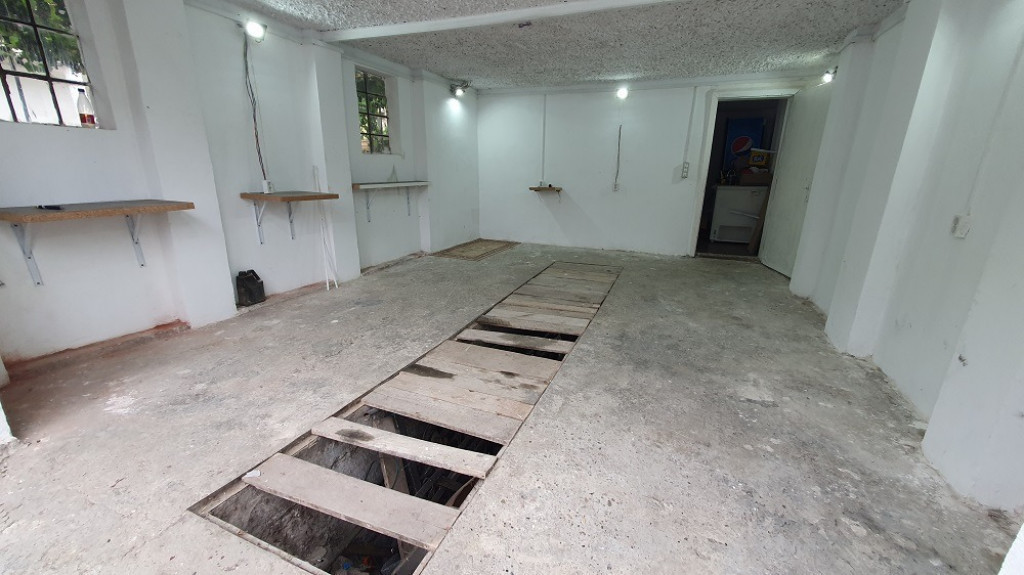 Inchiriez garaj zona Parneava - ID : RH-43593-property