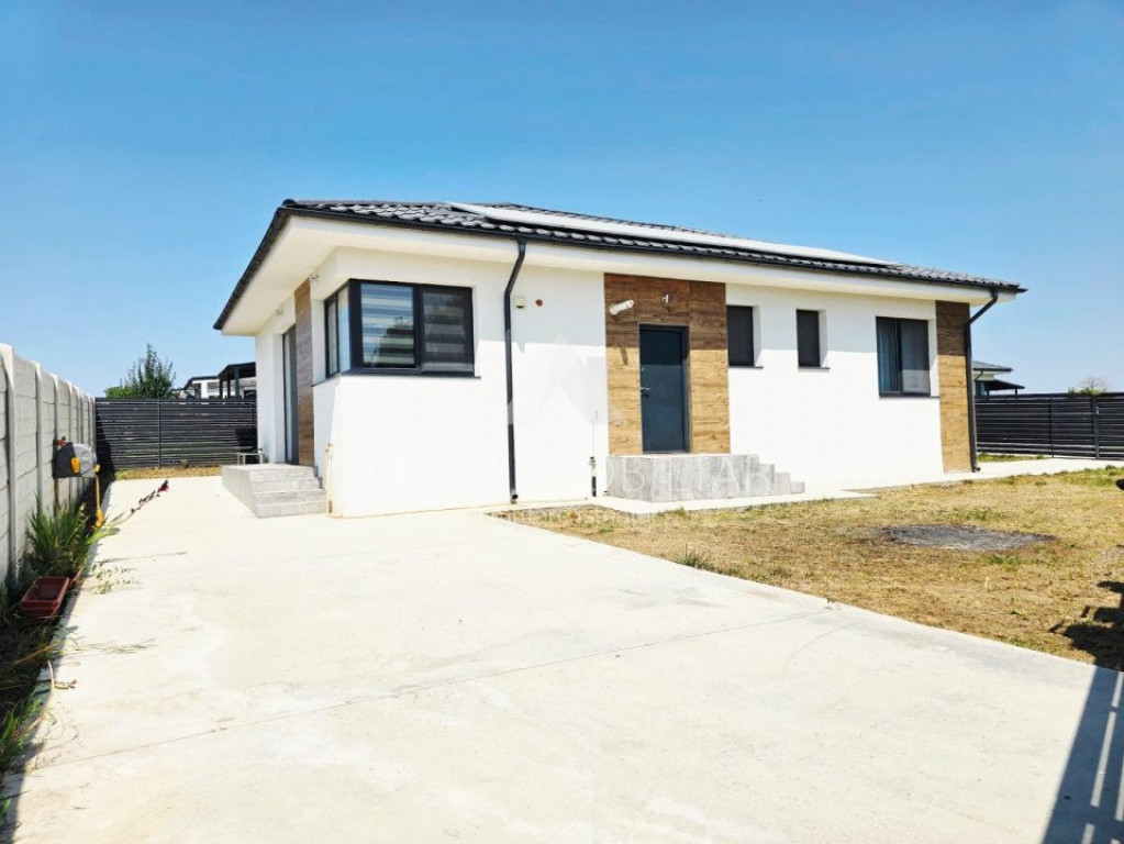 Casa de inchiriat Tunari 4 camere, complet mobilata si utila