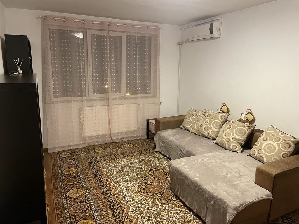 Apartament 2 camere decomandat 1 Decembrie 1918 / Ozana