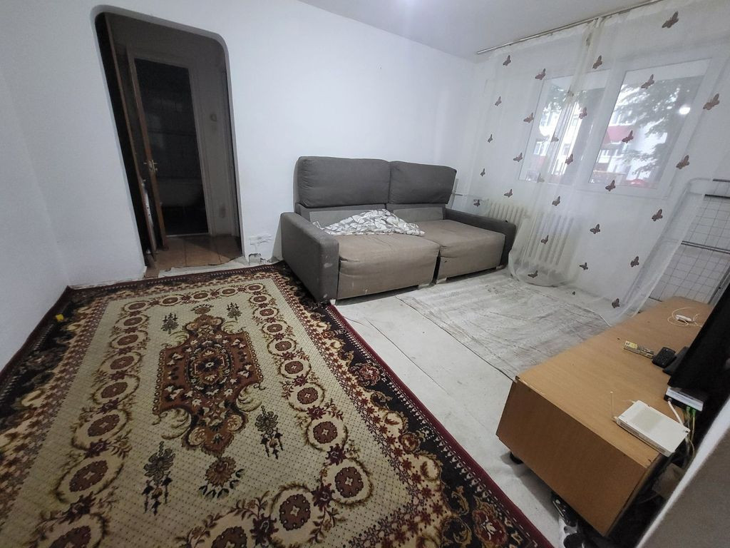 Apartament 2 camere parter -Sector 4 -Giurgiului -Luica -...