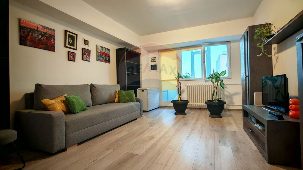 Apartament cu 3 camere de inchiriat în zona Titulescu