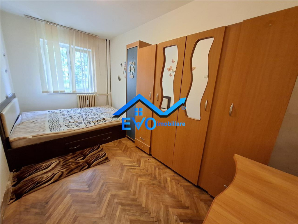 Apartament 2 camere Podu Ros Cantemir, liber, bloc fara risc