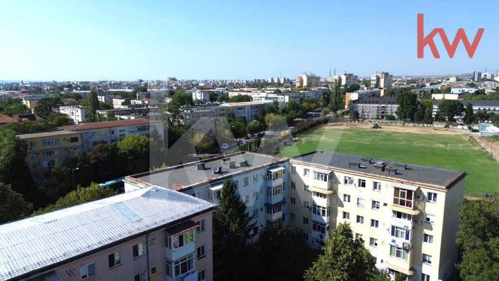 Apartament 2 camere semidecomandat, pret de garsoniera !