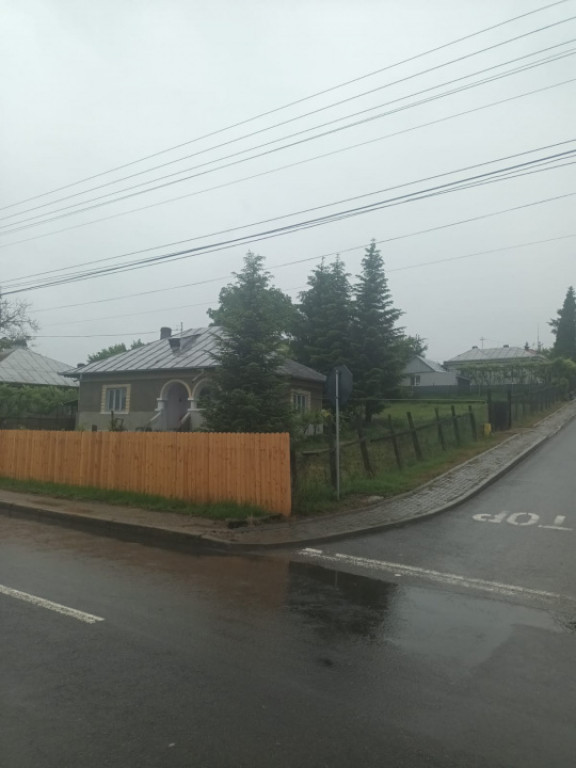 CASA 2 CAMERE, BUCATARIE, BAIE, TOATE UTILITATILE, TARGU FRU