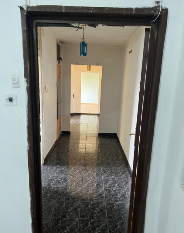 Apartament de 4 camere ( 97 MP ) -Doamna Ghica