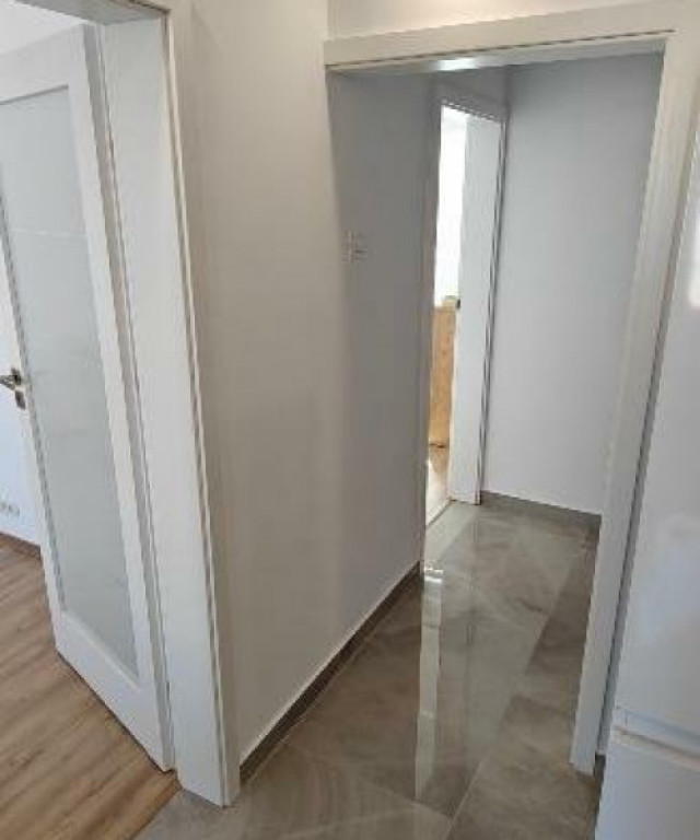 Apartament de 4 camere -Valea Ialomitei-Metrou-Renovat