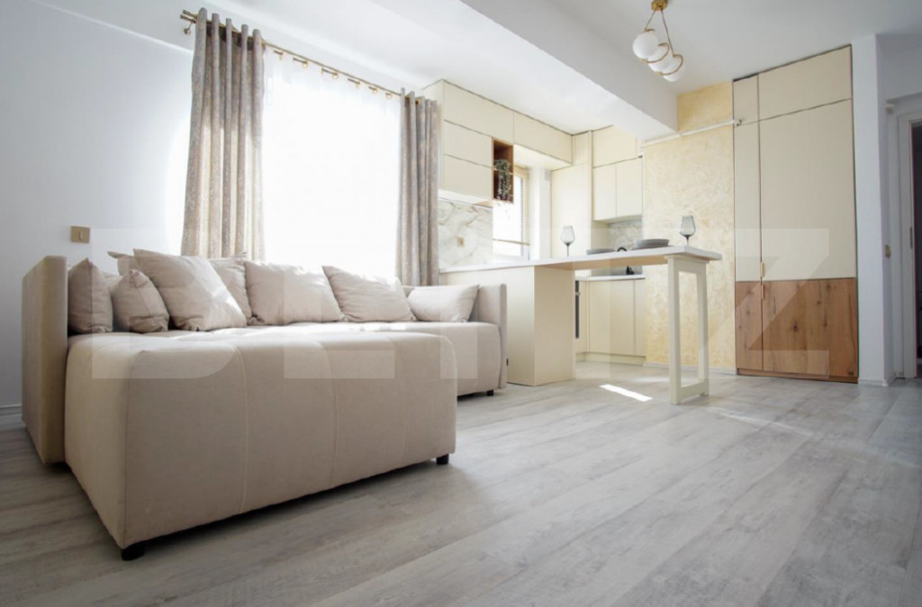 Apartament de 2 camere, 51,5 mp, etaj intermediar, zona Tata