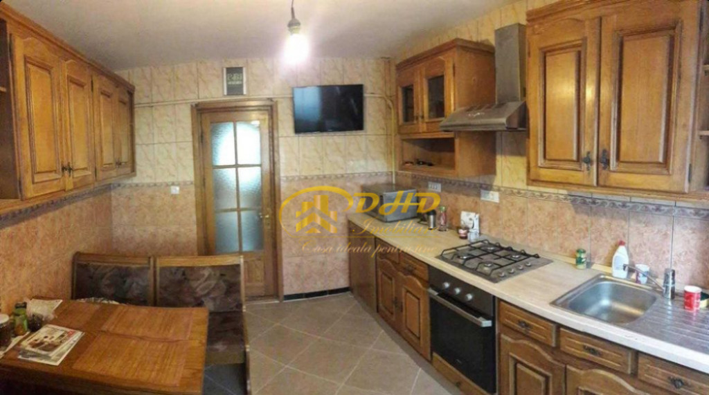 NICOLINA, Apartament 4 camere, 100 mp, 2 bai, 2 balcoane