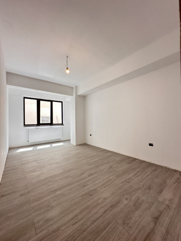 Apartament decomandat 3 camere -2 bai- Compozitori