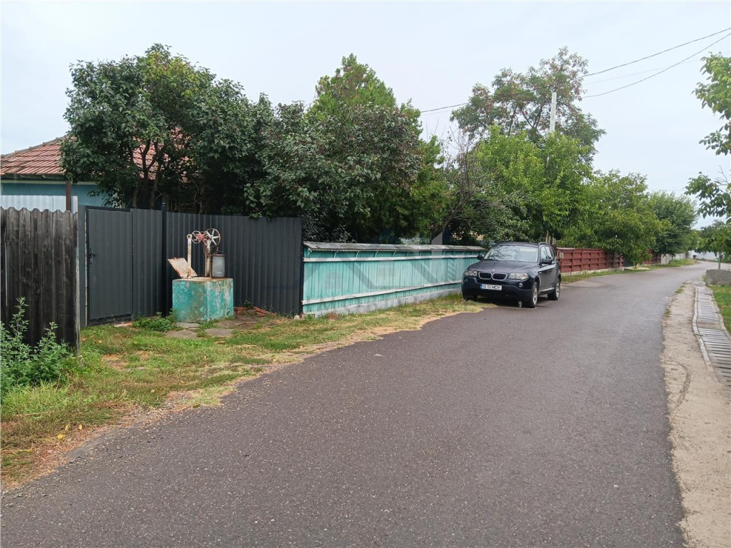 OCAZIE! Com. Costuleni casa 95mp locuibila teren 900mp str