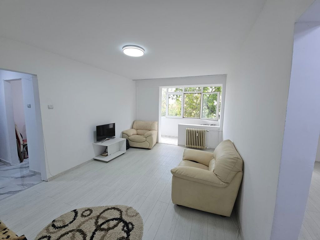 Apartament 2 camere Bd. 1 Decembrie 1918 / Liviu Rebreanu