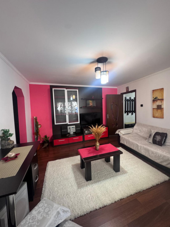 Apartament 2 camere, chirie, zona Piata Mica