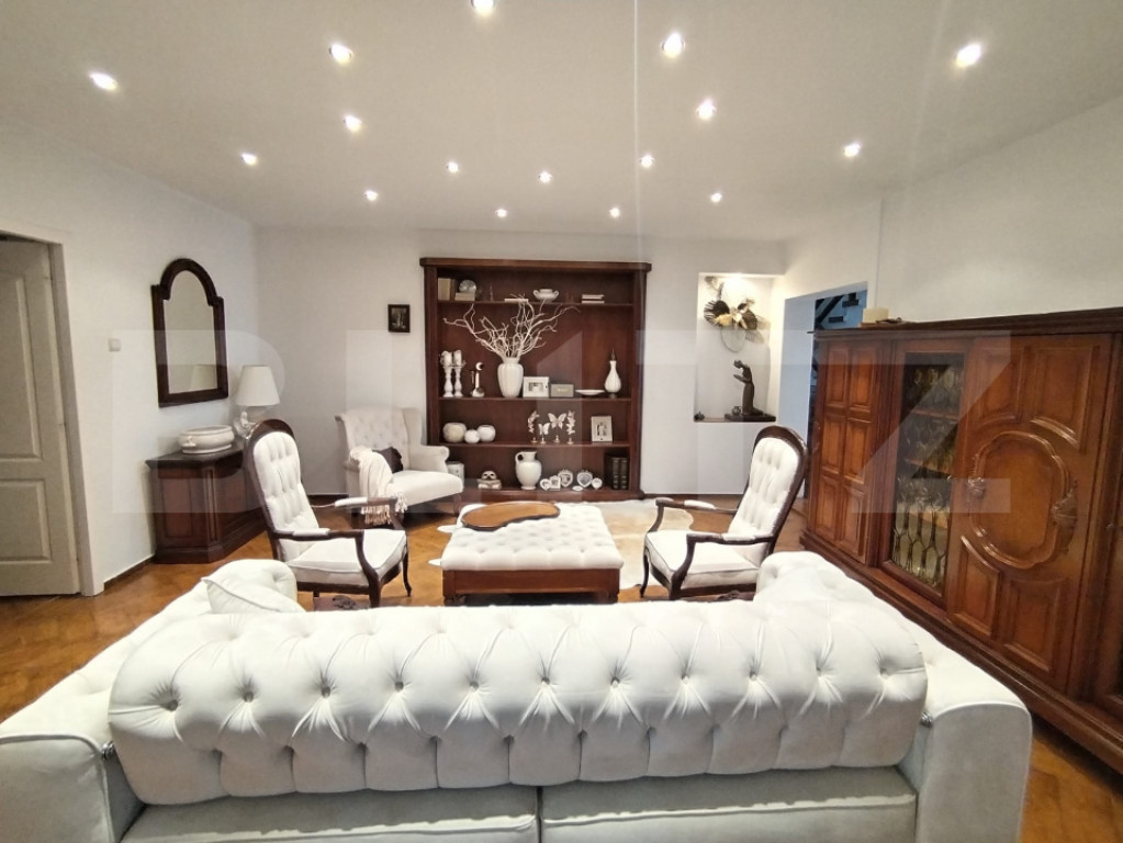 Casă individuală cu destinație comercială after school,