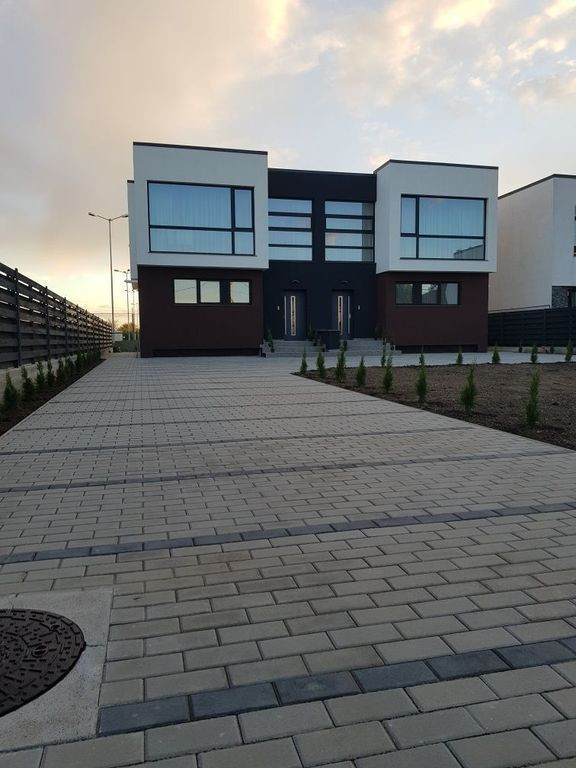 Vila moderna de inchiriat – P+1, constructie 2023