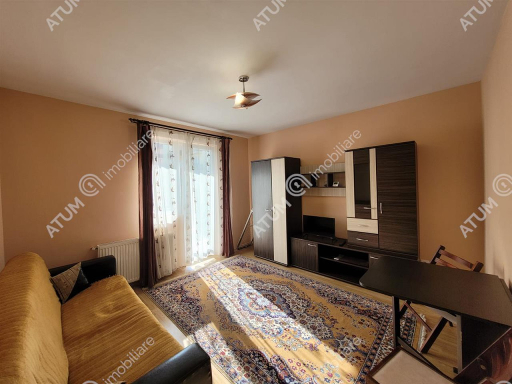 Garsoniera decomandata cu balcon si parcare zona Turnisor di