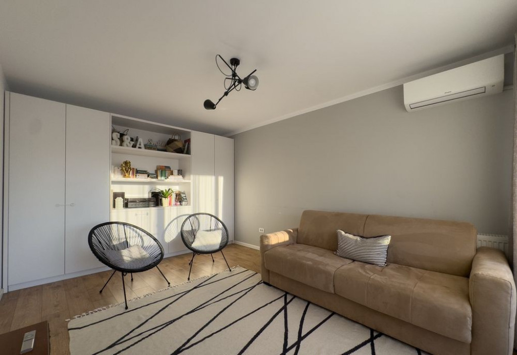 Apartament 2 camere decomandat Kasper Coresi