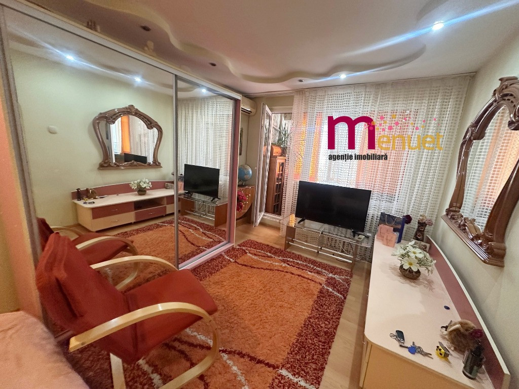 Garsoniera confort 1,zona Peco ,etaj 1