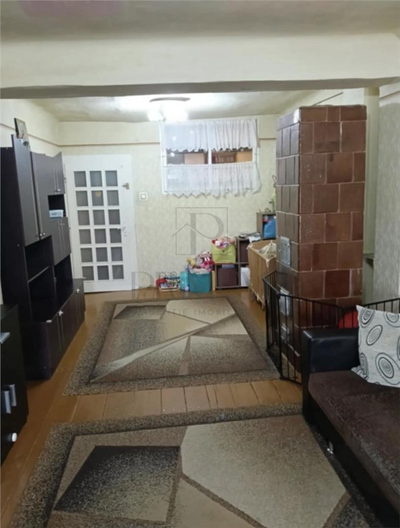 SINAIA - 2 Camere - Parter inalt - Decomandat - Zona buna