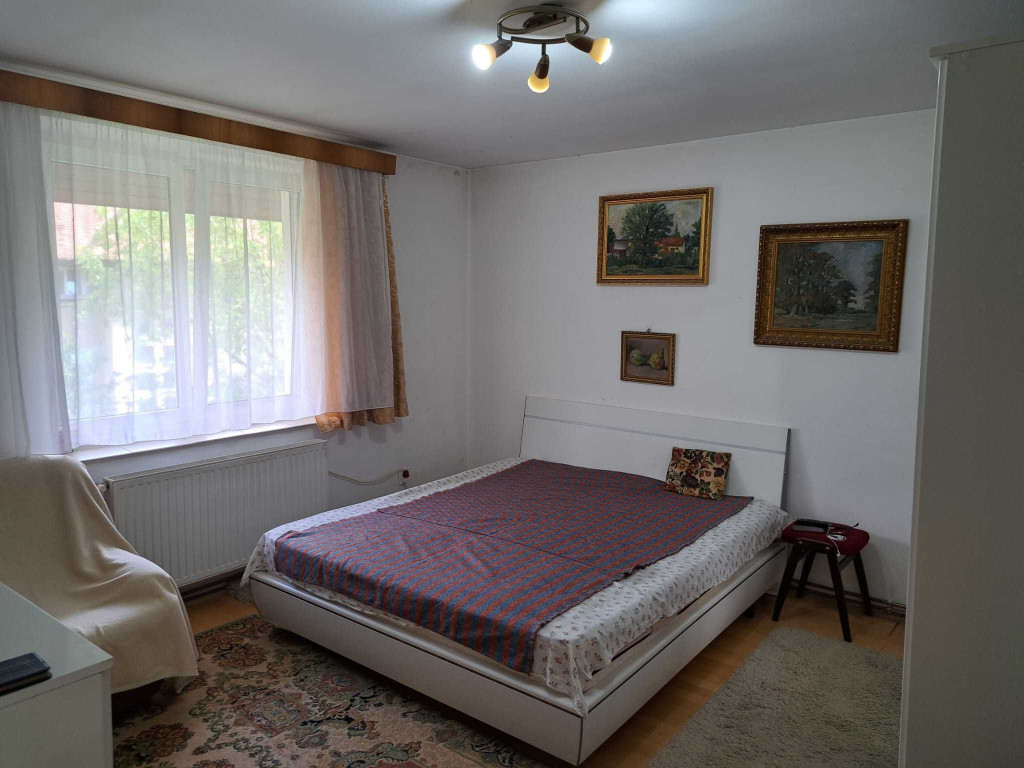 Garsoniera Tractorul-Oltet,decomandata,63500 Euro