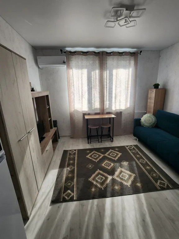 300Euro! Garsoniera moderna, langa Jumbo