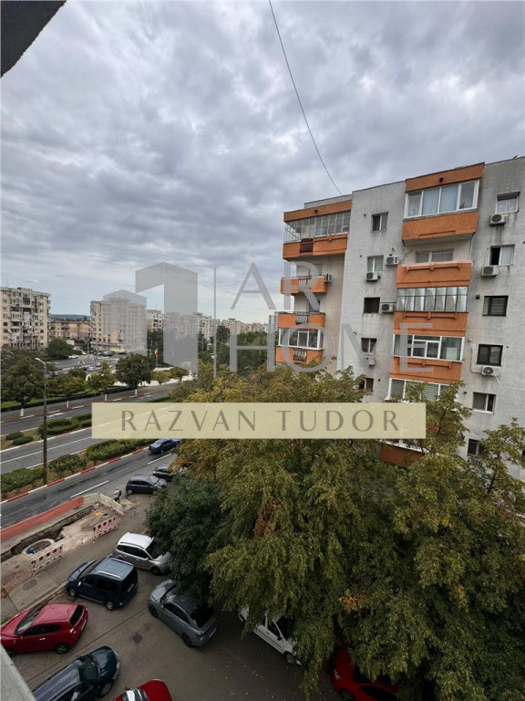 Apartament 3 camere , Pta Mihai Viteazul , zona centrala, Pl