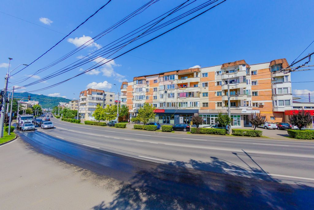 Republicii, apartament cu 3 camere-dublă orientare, de v...