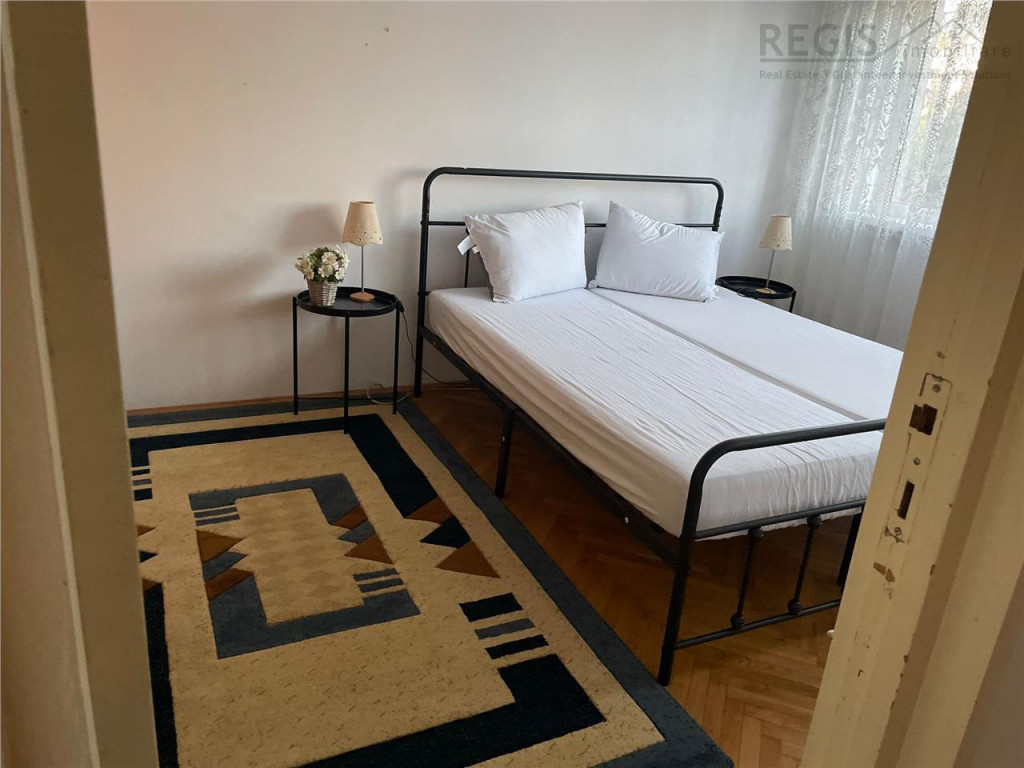 Apartament de 2 camere in zona Garii cu parcare