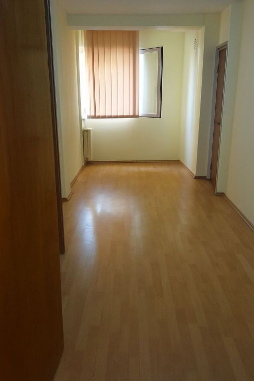 Garsoniera Parc IOR bloc anvelopat