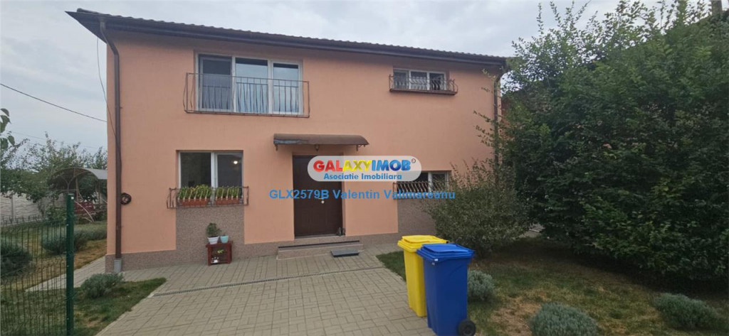 Vila in comuna Peris