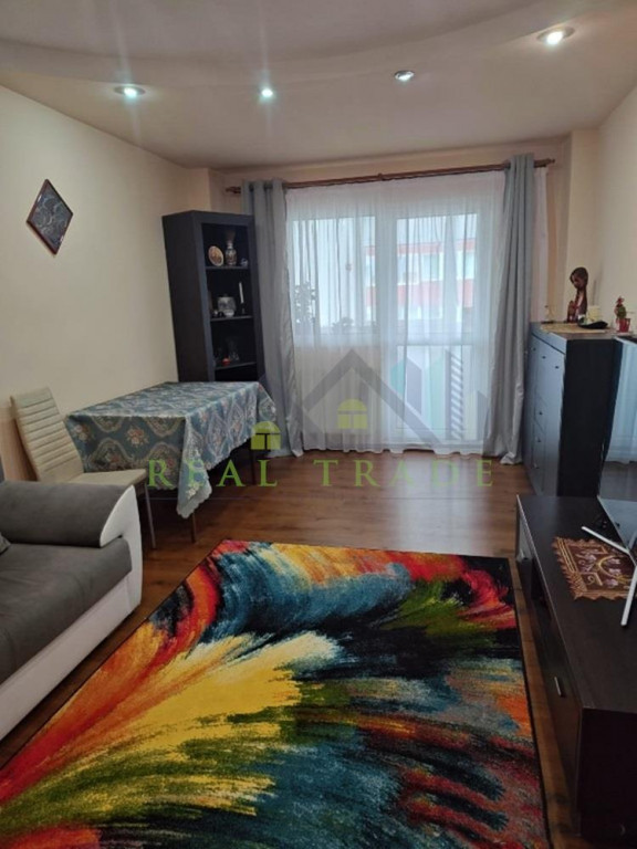 Apartament 3 camere decomandat zona Noua