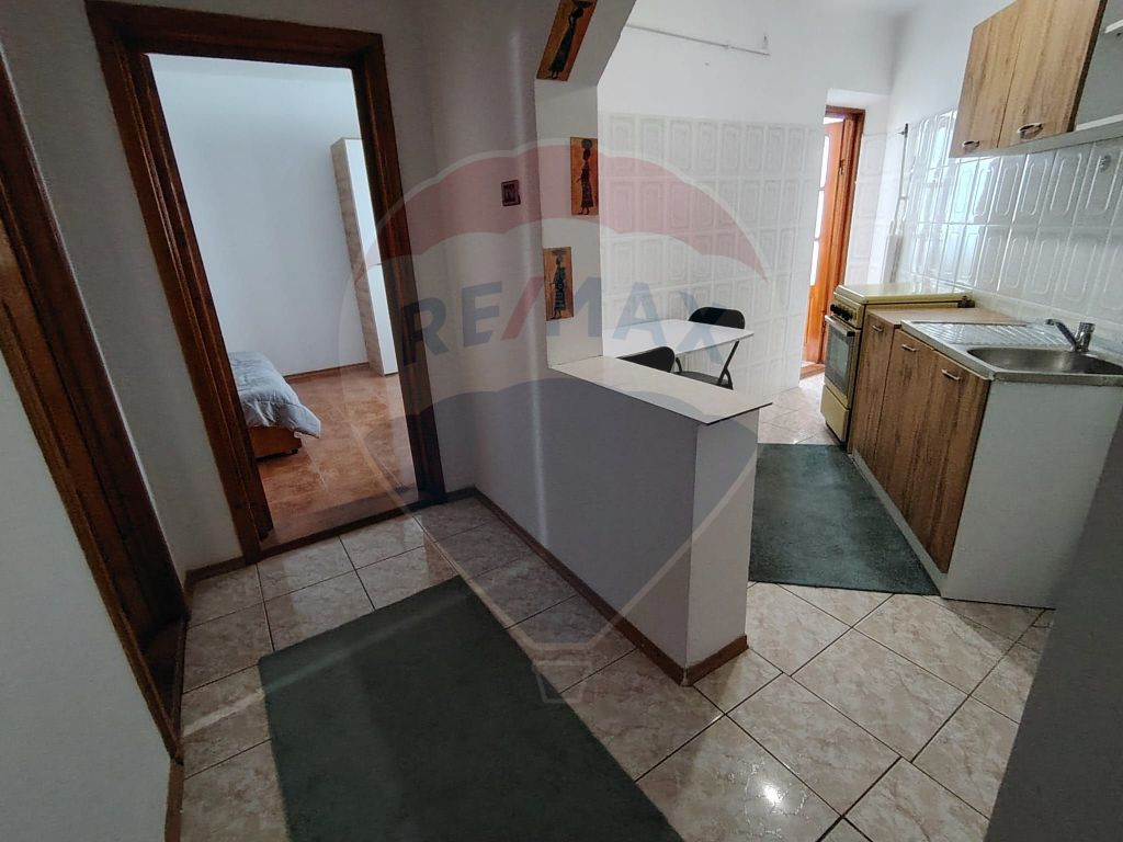 Garsoniera de inchiriat