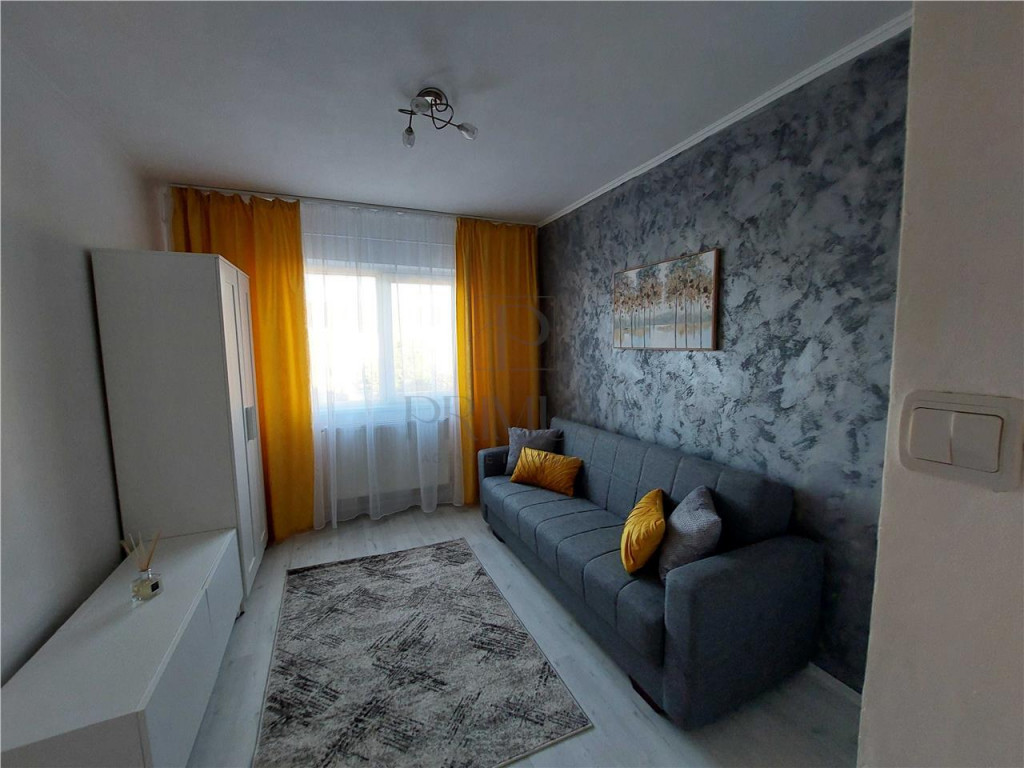 Garsoniera Renovata - Bloc cu Acoperis - Mobilat si Utilat C